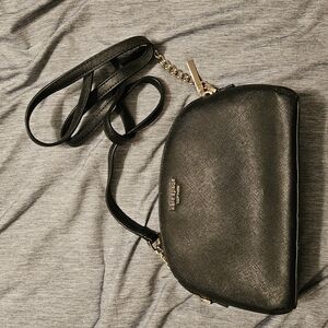 kate spade Black Crossbody Bag with Leather Material and Gold Chain